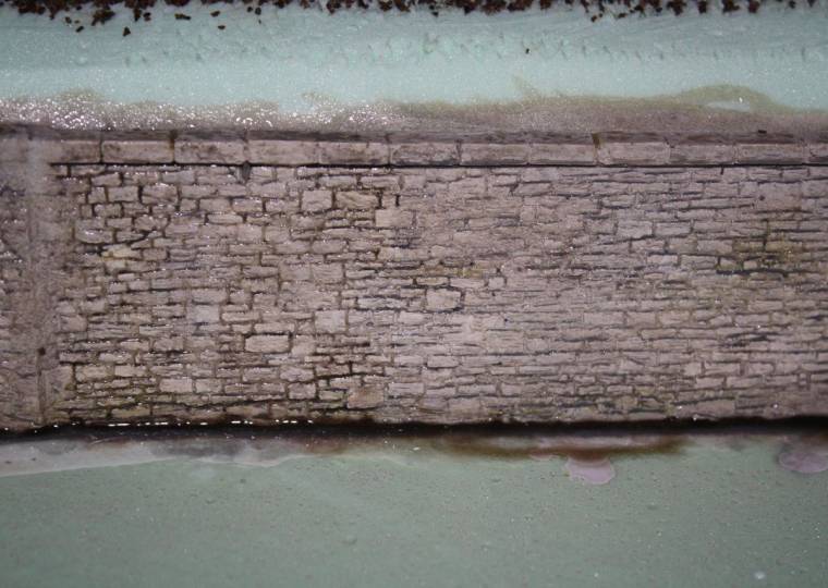Kolorierte Mauer